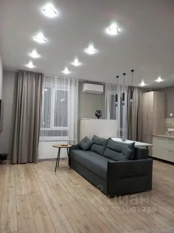 1-к кв. Волгоградская область, Волгоград ул. Тракторостроителей, 27 ... - Фото 1