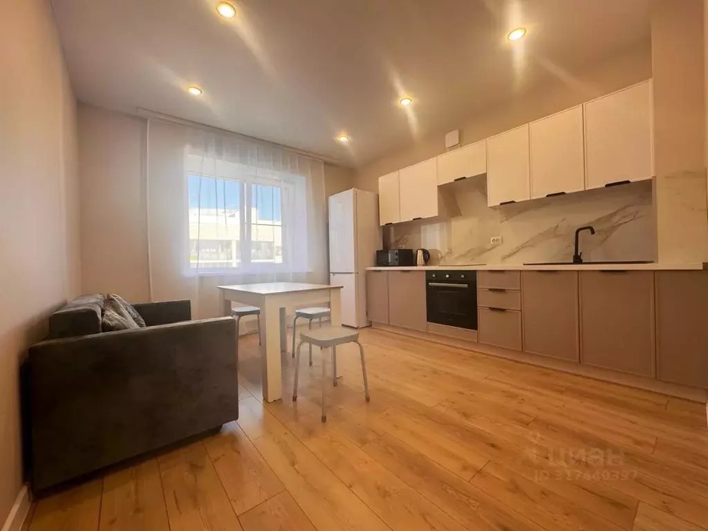 1-к кв. Татарстан, Казань ул. Родины, 33Бк1 (41.0 м) - Фото 0
