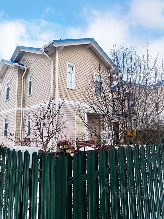 Дом в Ленинградская область, Гатчинский муниципальный округ, д. Нижняя ... - Фото 1