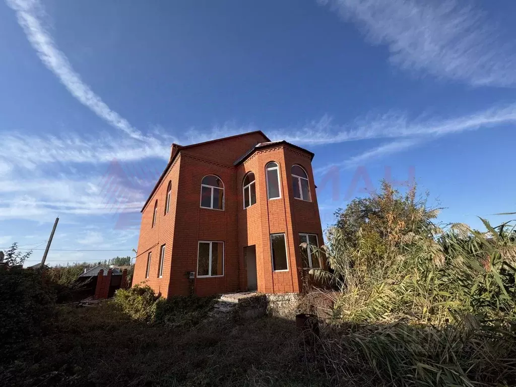 Дом в Ростовская область, Шахты просп. Карла Маркса, 15 (467 м) - Фото 1