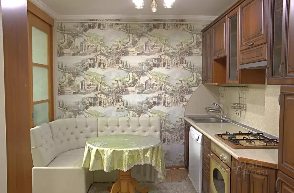 3-к кв. Ямало-Ненецкий АО, Новый Уренгой ул. 26-го съезда КПСС, 4Б ... - Фото 2