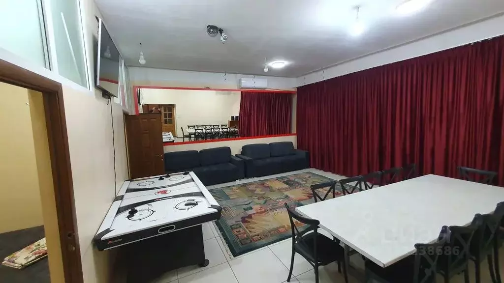 Дом в Астраханская область, Астрахань ул. Свердлова, 53 (170 м) - Фото 1