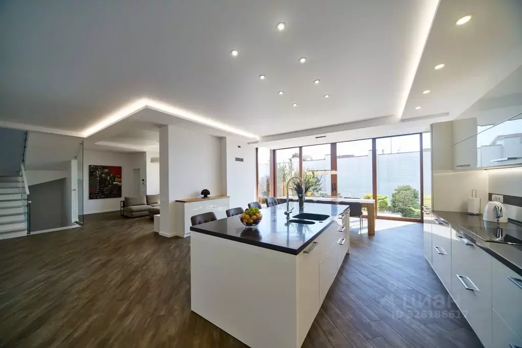 Дом в Севастополь Автомобилист садоводческое товарищество, 27 (316 м) - Фото 1