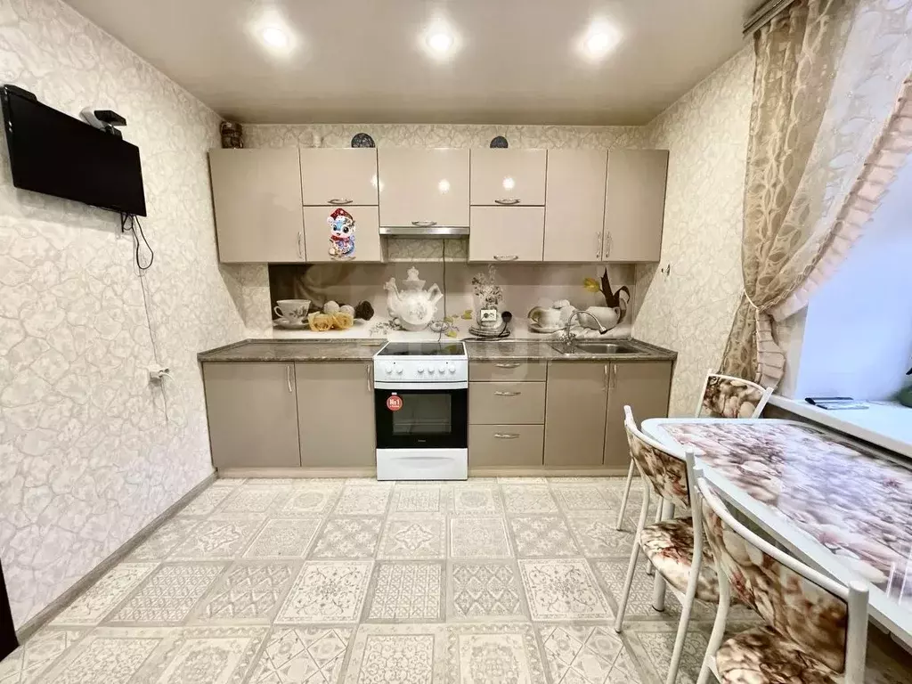 2-к кв. Воронежская область, Воронеж ул. Чапаева, 122А (63.0 м) - Фото 1