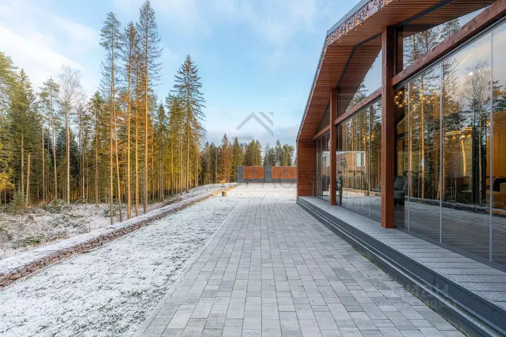 Дом в Ленинградская область, Всеволожский район, Бугровское городское ... - Фото 1