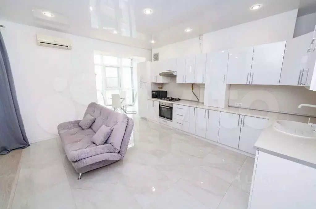 Студия Татарстан, Казань ул. Фатыха Карима, 20 (41.0 м) - Фото 1