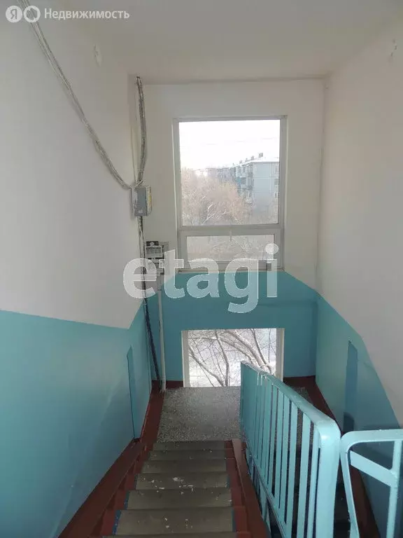 4-комнатная квартира: Омск, улица Вострецова, 7 (60 м) - Фото 0