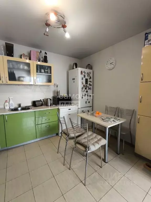 3-к кв. Омская область, Омск ул. Ватутина, 33 (72.0 м) - Фото 1