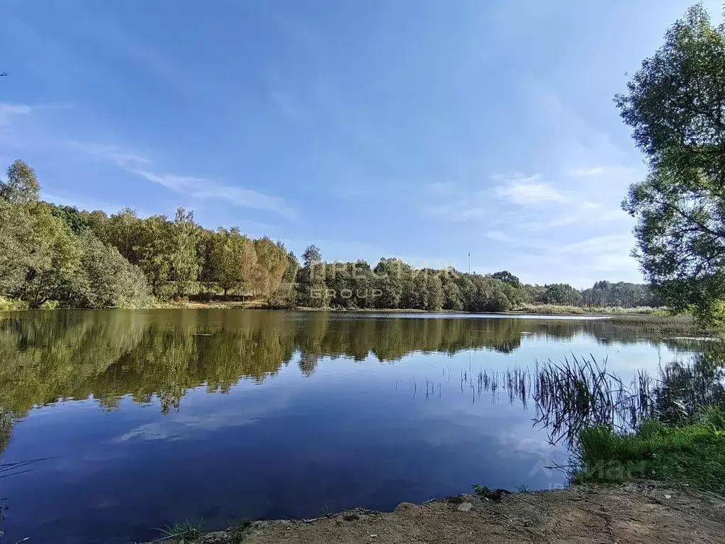 Участок в Московская область, Сергиево-Посадский городской округ, д. ... - Фото 0