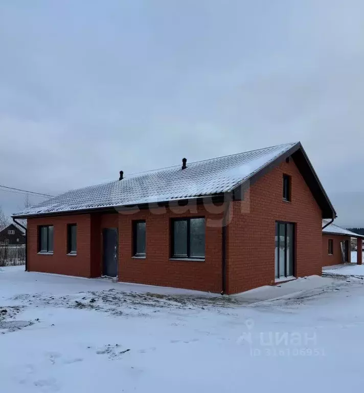 Дом в Пермский край, пос. Протасы ул. Изумрудная, 2 (86 м) - Фото 1