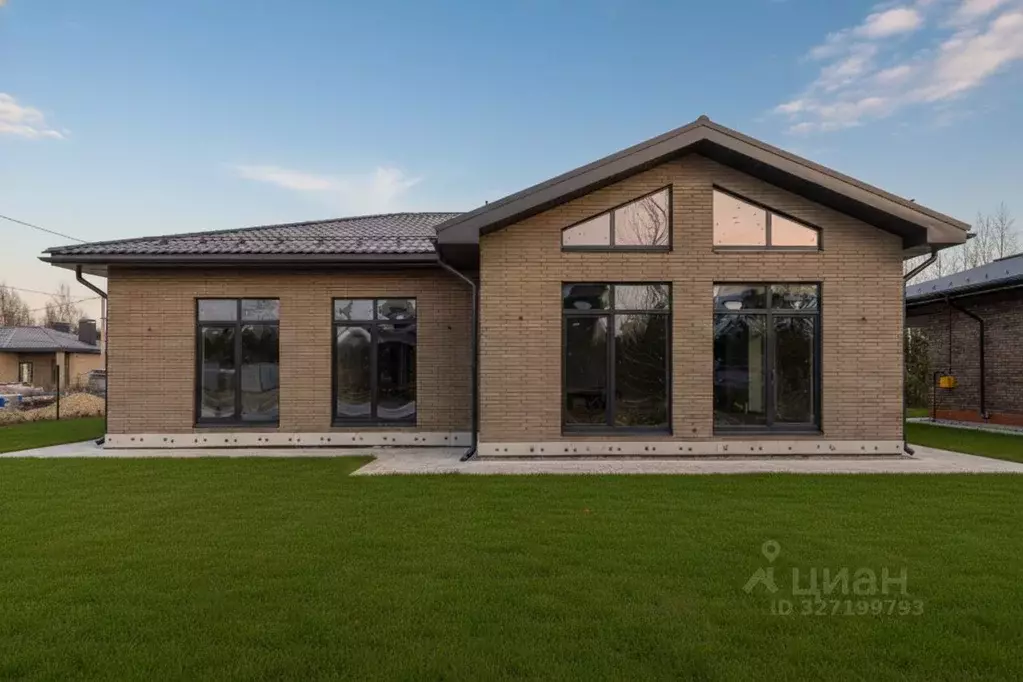 Коттедж в Татарстан, Лаишевский район, Большекабанское с/пос, с. Малые ... - Фото 1