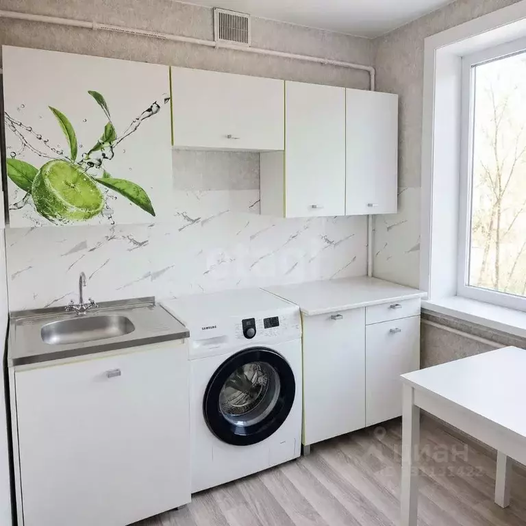 3-к кв. Амурская область, Белогорск ул. Кирова, 121 (59.4 м) - Фото 2