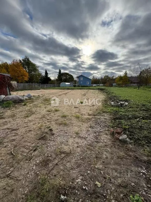 Участок в Ленинградская область, Шлиссельбург Кировский район, ул. ... - Фото 1