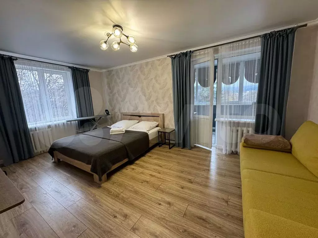 1-к. квартира, 40 м, 4/5 эт. - Фото 1