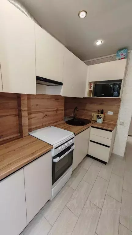 1-к кв. Омская область, Омск просп. Мира, 92 (29.0 м) - Фото 0