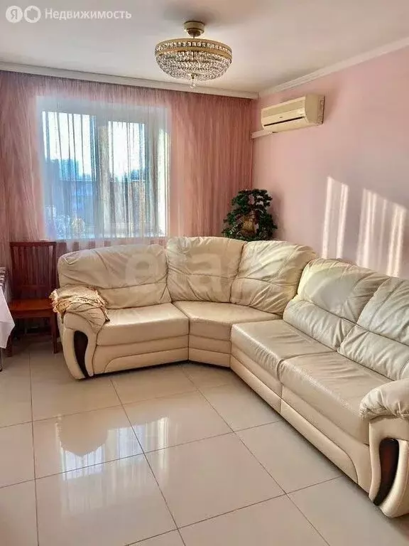 3-комнатная квартира: Кемерово, улица Сибиряков-Гвардейцев, 11 (66.4 ... - Фото 1