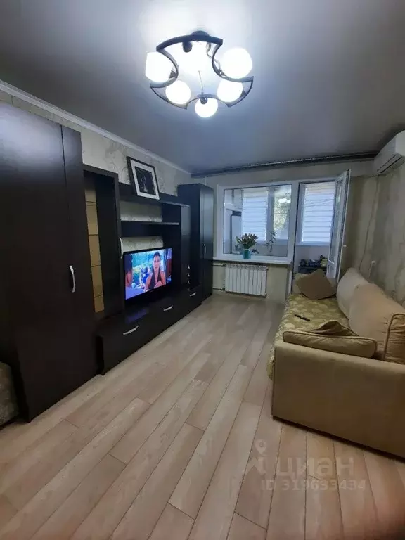 2-к кв. Ростовская область, Ростов-на-Дону просп. Сельмаш, 4 (50.0 м) - Фото 0