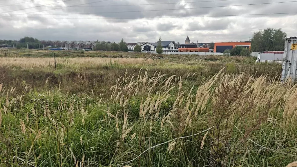Участок в Московская область, Химки городской округ, д. Лугинино ул. ... - Фото 2