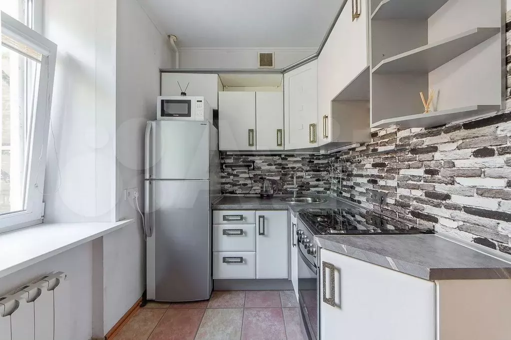 2-к. квартира, 54 м, 2/6 эт. - Фото 0