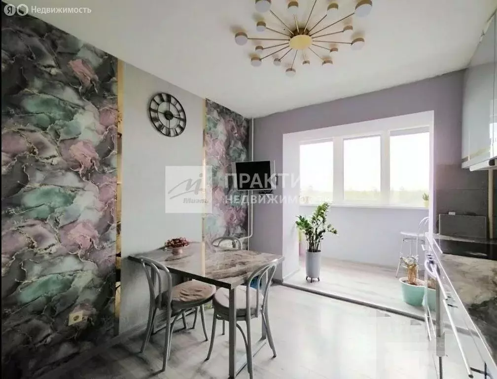 3-комнатная квартира: Балашиха, микрорайон Кучино, улица Лесные ... - Фото 1