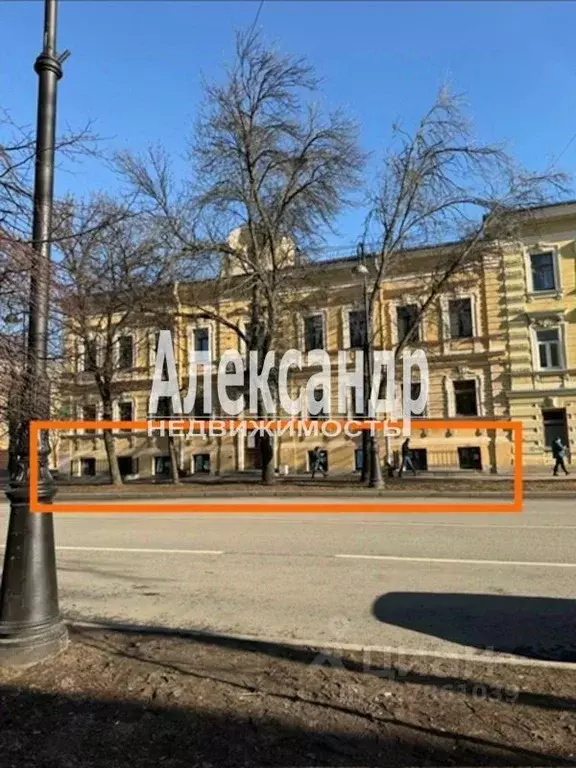 Торговая площадь в Санкт-Петербург, Санкт-Петербург, Кронштадт просп. ... - Фото 1