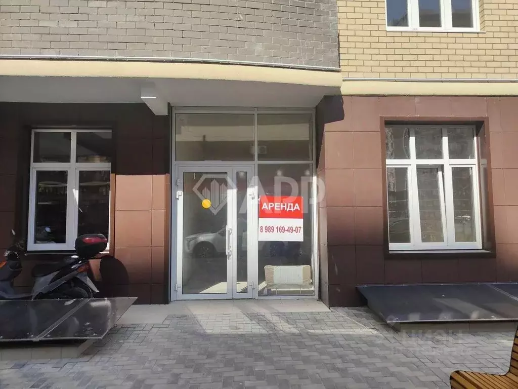 Торговая площадь в Краснодарский край, Краснодар Имени Петра ... - Фото 0