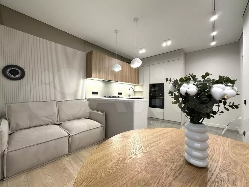 2-к. квартира, 77 м, 3/8 эт. - Фото 0