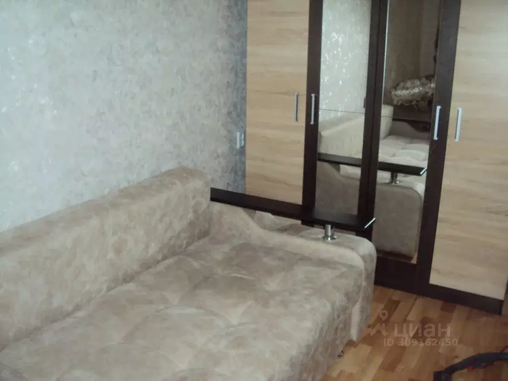 2-к кв. Воронежская область, Острогожск Комсомольская ул., 73А (54.0 ... - Фото 1