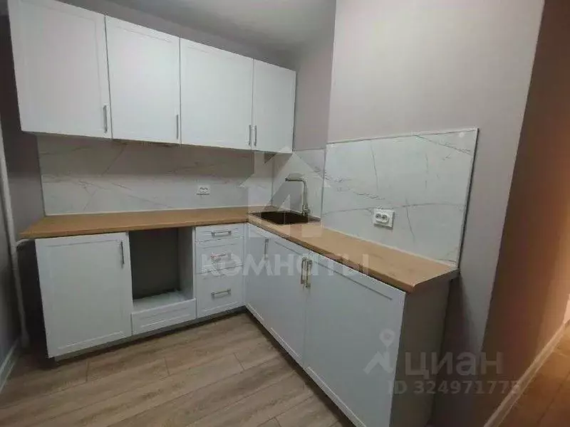 3-к кв. Воронежская область, Воронеж ул. Хользунова, 114 (56.0 м) - Фото 1