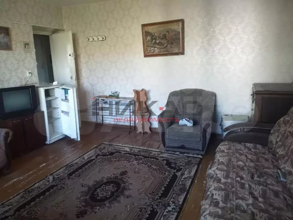 Комната 20 м в 3-к., 2/4 эт. - Фото 1