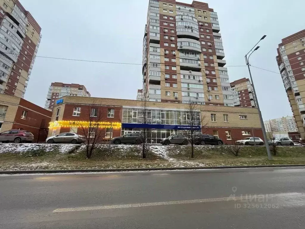 Помещение свободного назначения в Тюменская область, Тюмень ул. ... - Фото 2