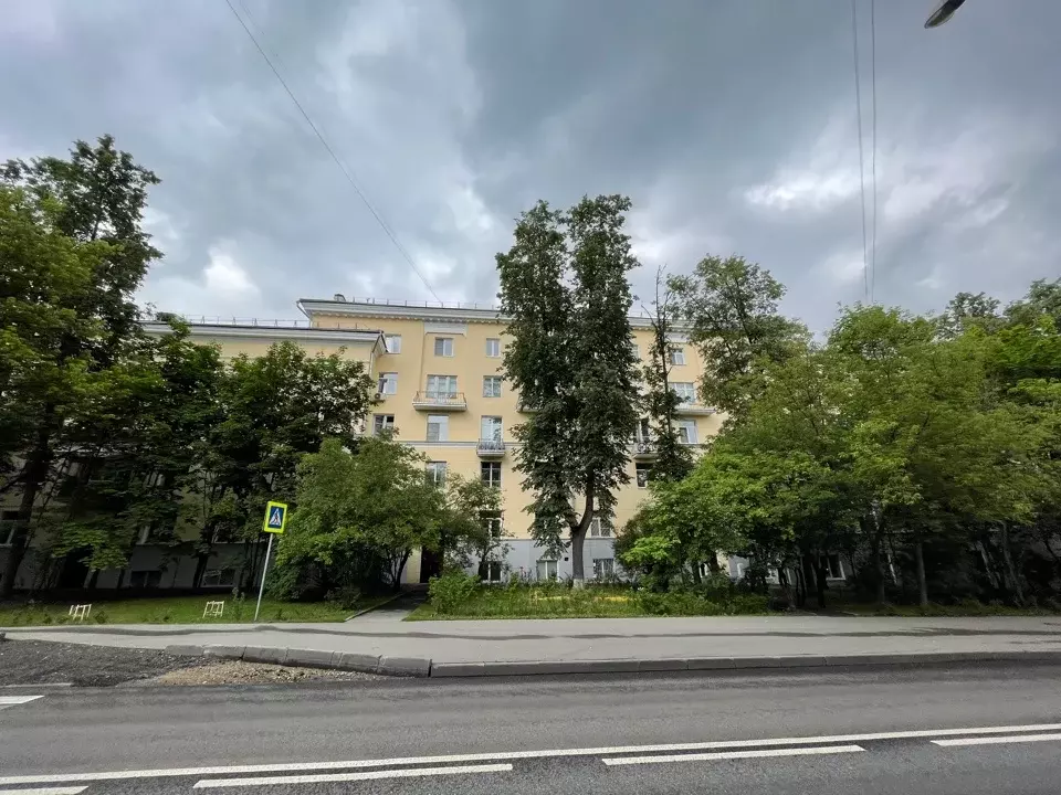 Продается 4-комнатная квартира - Фото 2