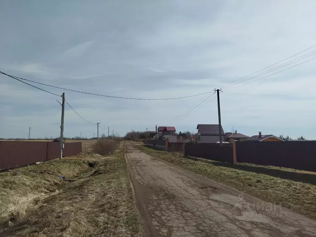 Участок в Новгородская область, Шимское городское поселение, д. Бор ... - Фото 0