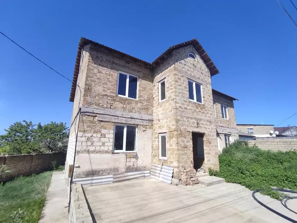 Дом в Крым, Симферополь ул. Звездная, 43 (350 м) - Фото 0