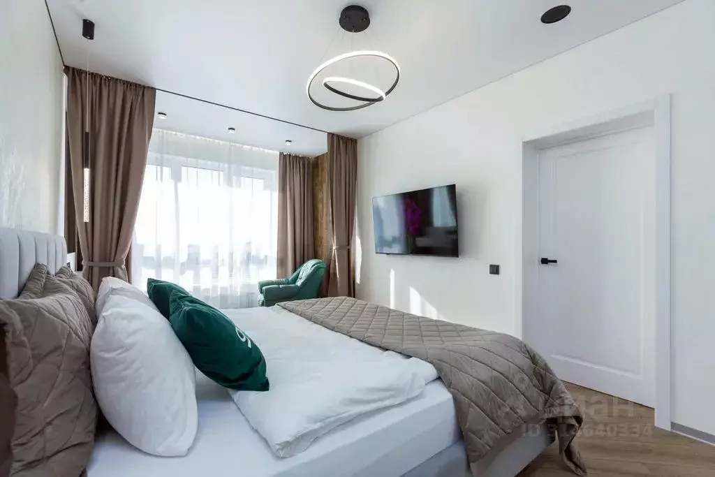 1-к кв. Тюменская область, Тюмень ул. Пожарных и Спасателей, 1 (60.0 ... - Фото 2