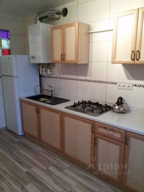 3-к кв. Крым, Симферополь ул. Донская, 26А (86.0 м) - Фото 0