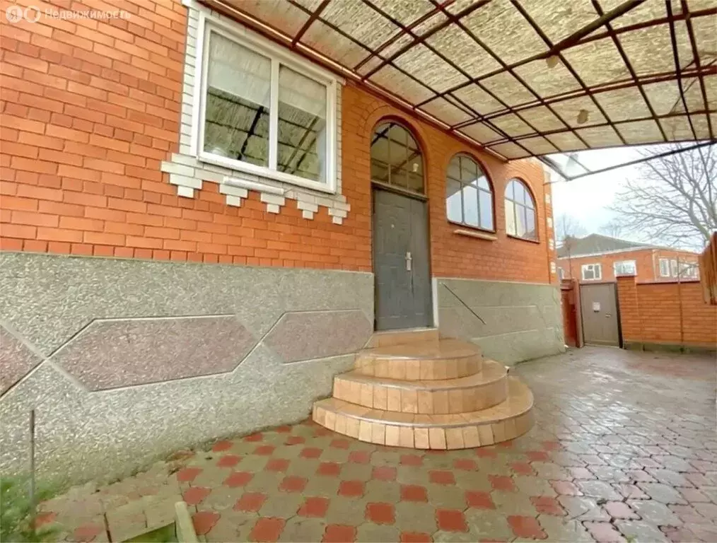 Дом в Лабинск, Байкальская улица (240 м) - Фото 2