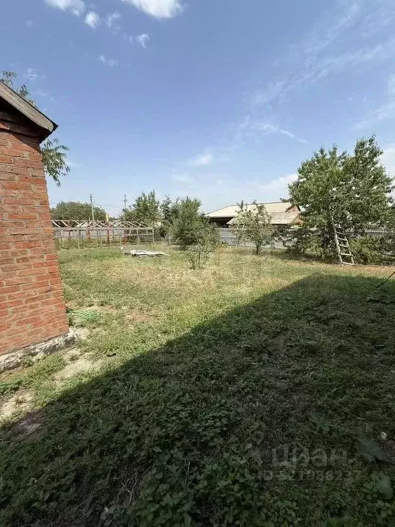 Дом в Ростовская область, Мясниковский район, с. Большие Салы ... - Фото 1