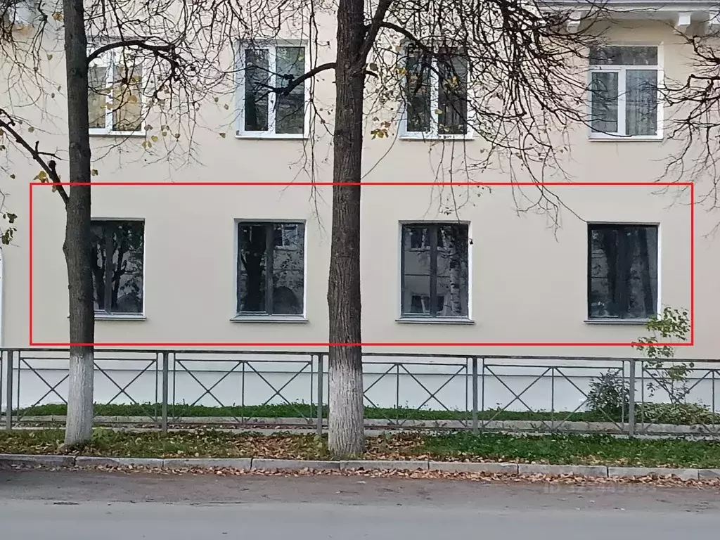 Торговая площадь в Челябинская область, Аша ул. Ленина, 27 (90 м) - Фото 1