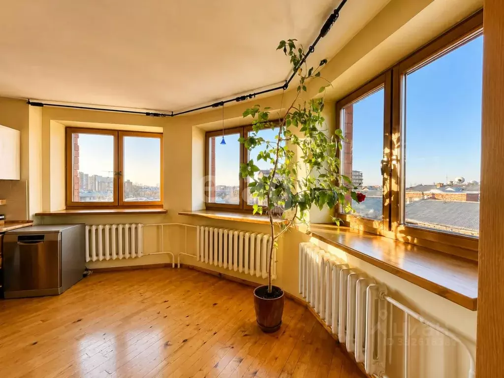 3-к кв. Иркутская область, Иркутск ул. Красноказачья, 127 (108.6 м) - Фото 1
