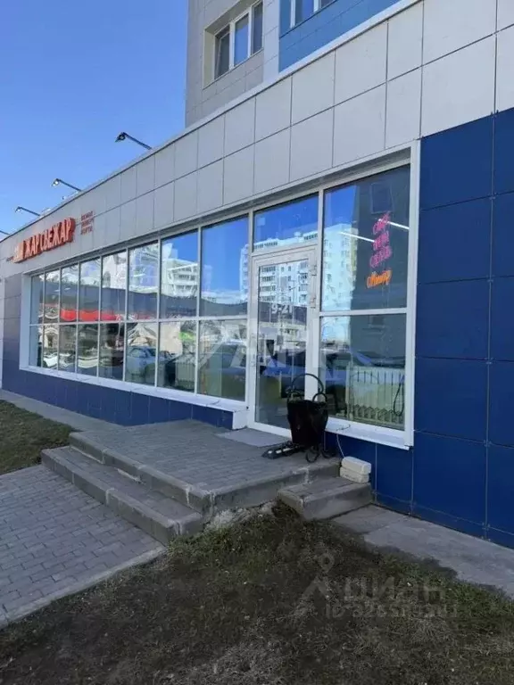 Помещение свободного назначения в Татарстан, Набережные Челны ул. ... - Фото 1