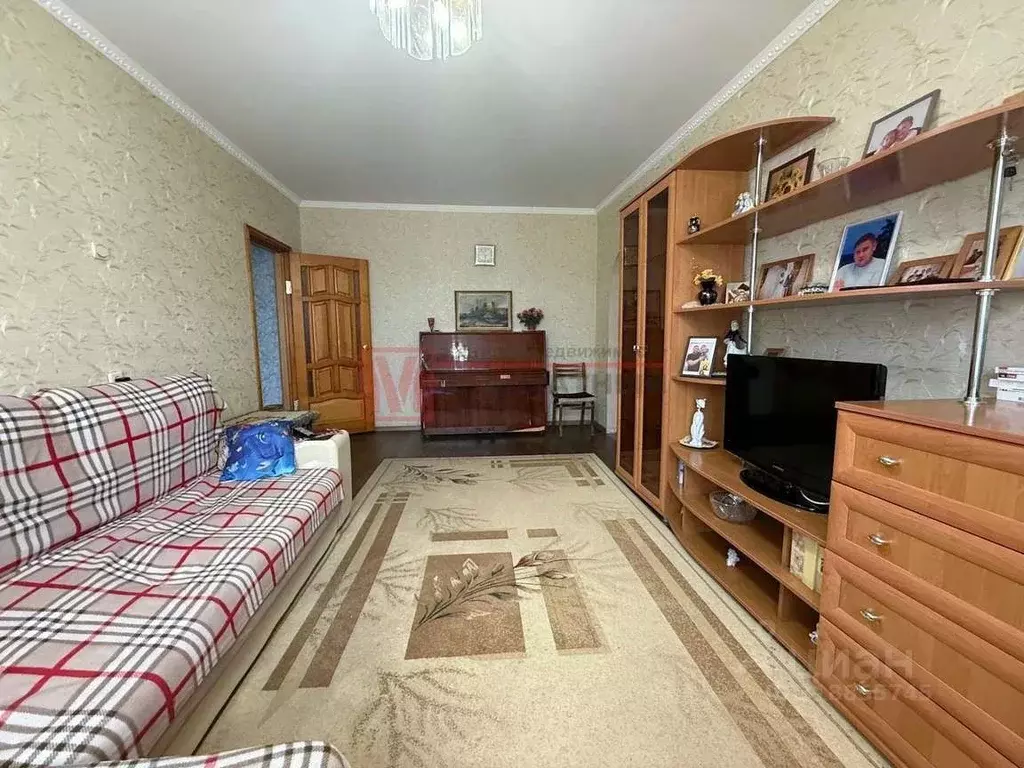 3-к кв. Белгородская область, Старый Оскол Весенний мкр, 3Б (70.0 м) - Фото 0
