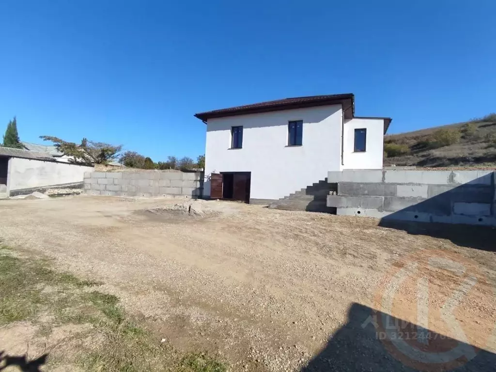 Дом в Крым, Бахчисарайский район, Почтовское с/пос, с. Нововасильевка ... - Фото 1