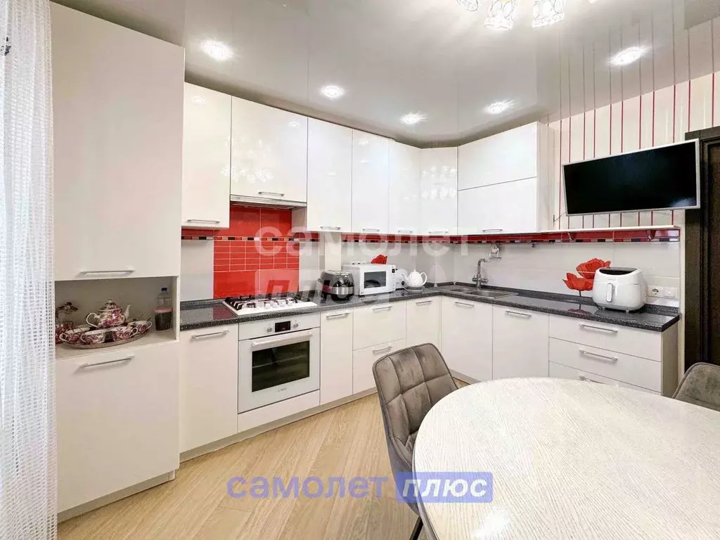 2-к кв. Чувашия, Чебоксары Северо-Западный жилрайон, Волжский-3 мкр, ... - Фото 1