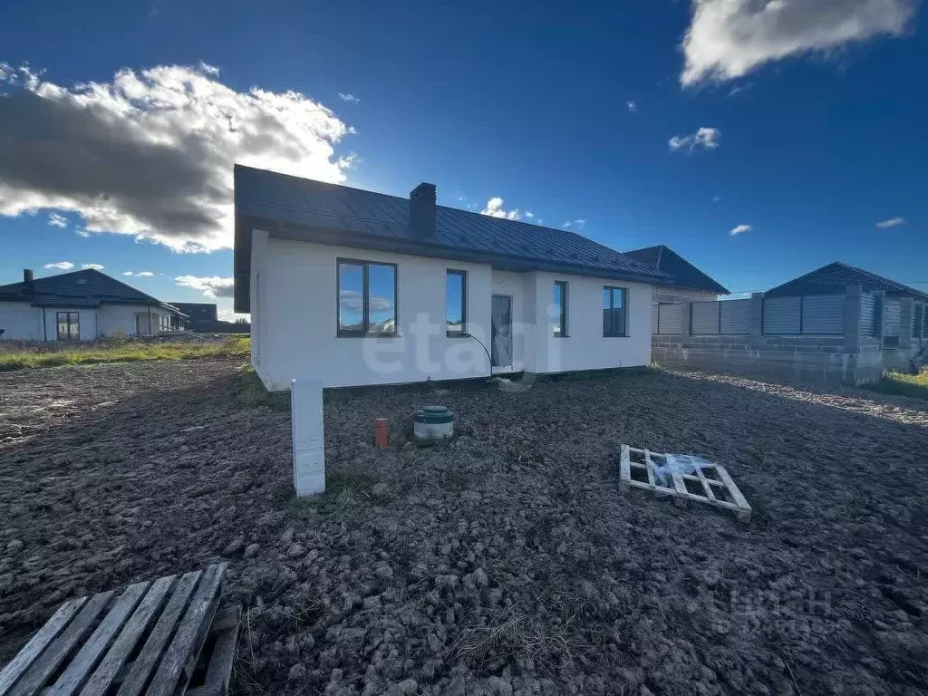 Дом в Калининградская область, Гурьевский муниципальный округ, пос. ... - Фото 1