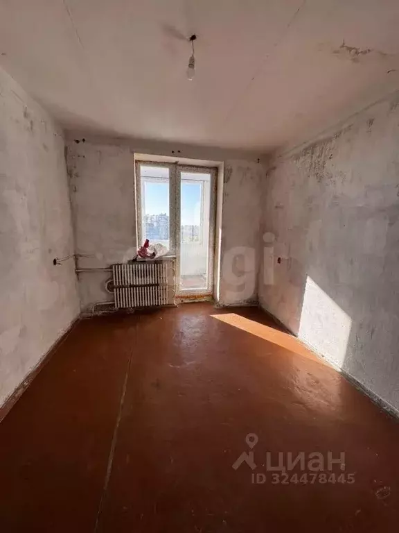 3-к кв. Крым, Черноморское пгт ул. Евпаторийская, 22 (67.4 м) - Фото 1