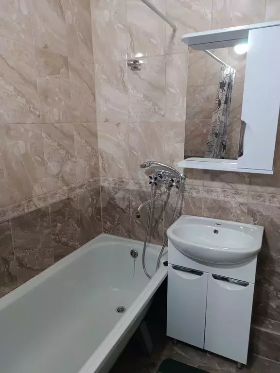 1-к. квартира, 40 м, 9/16 эт. - Фото 0