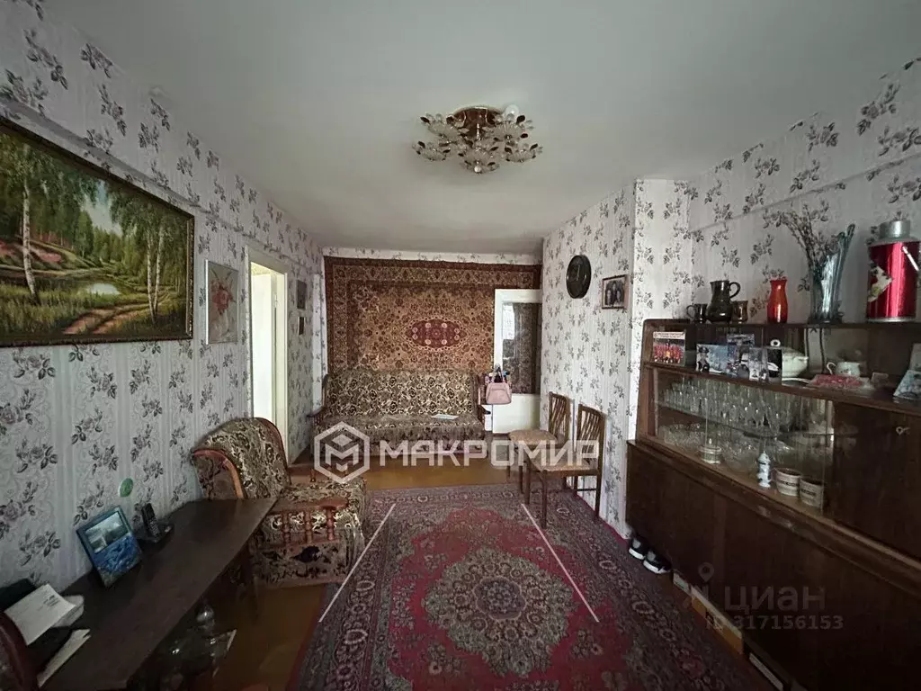 3-к кв. Брянская область, Брянск ул. Горбатова, 4 (48.0 м) - Фото 0