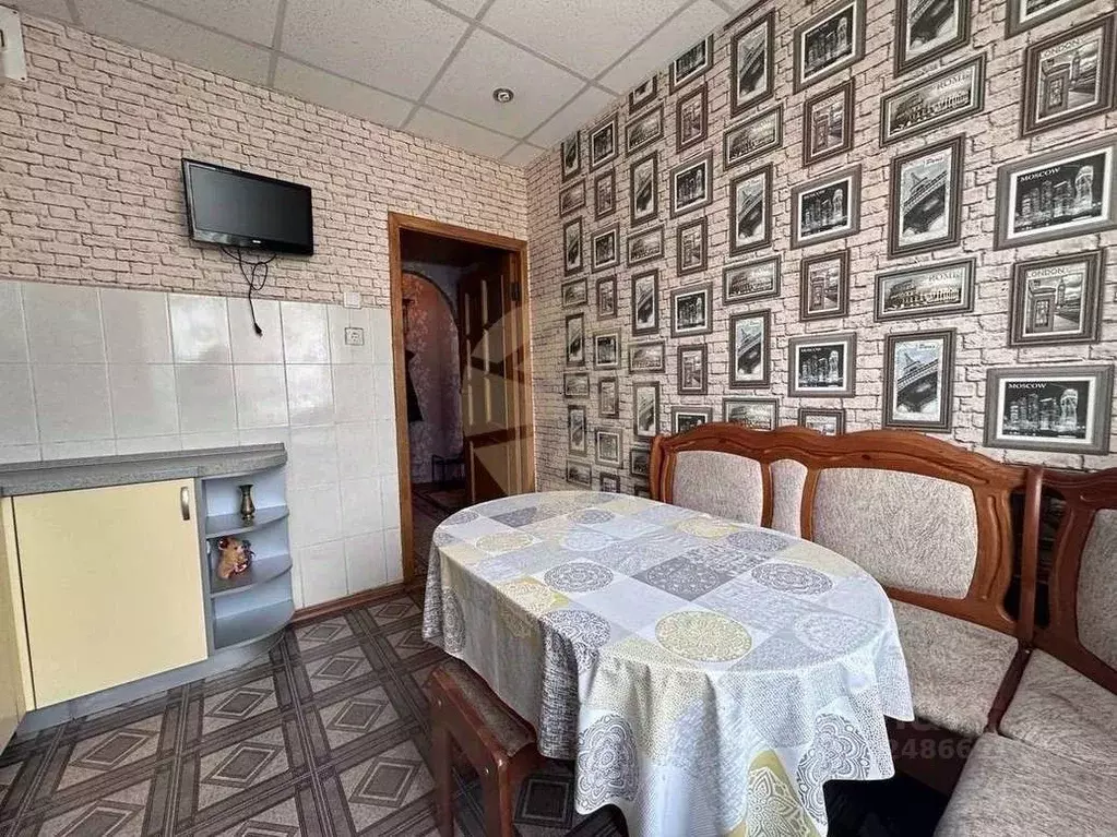 3-к кв. Белгородская область, Старый Оскол ул. Свердлова, 25 (63.0 м) - Фото 1