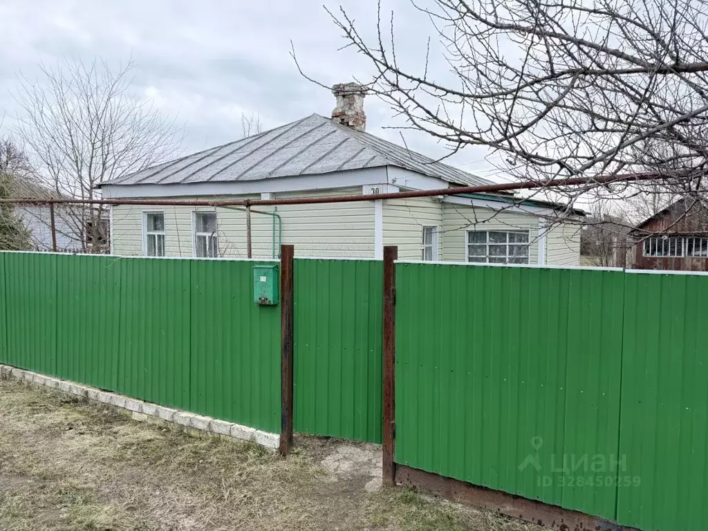 Дом в Волгоградская область, Новоаннинский пер. Энгельса, 30 (33 м) - Фото 1